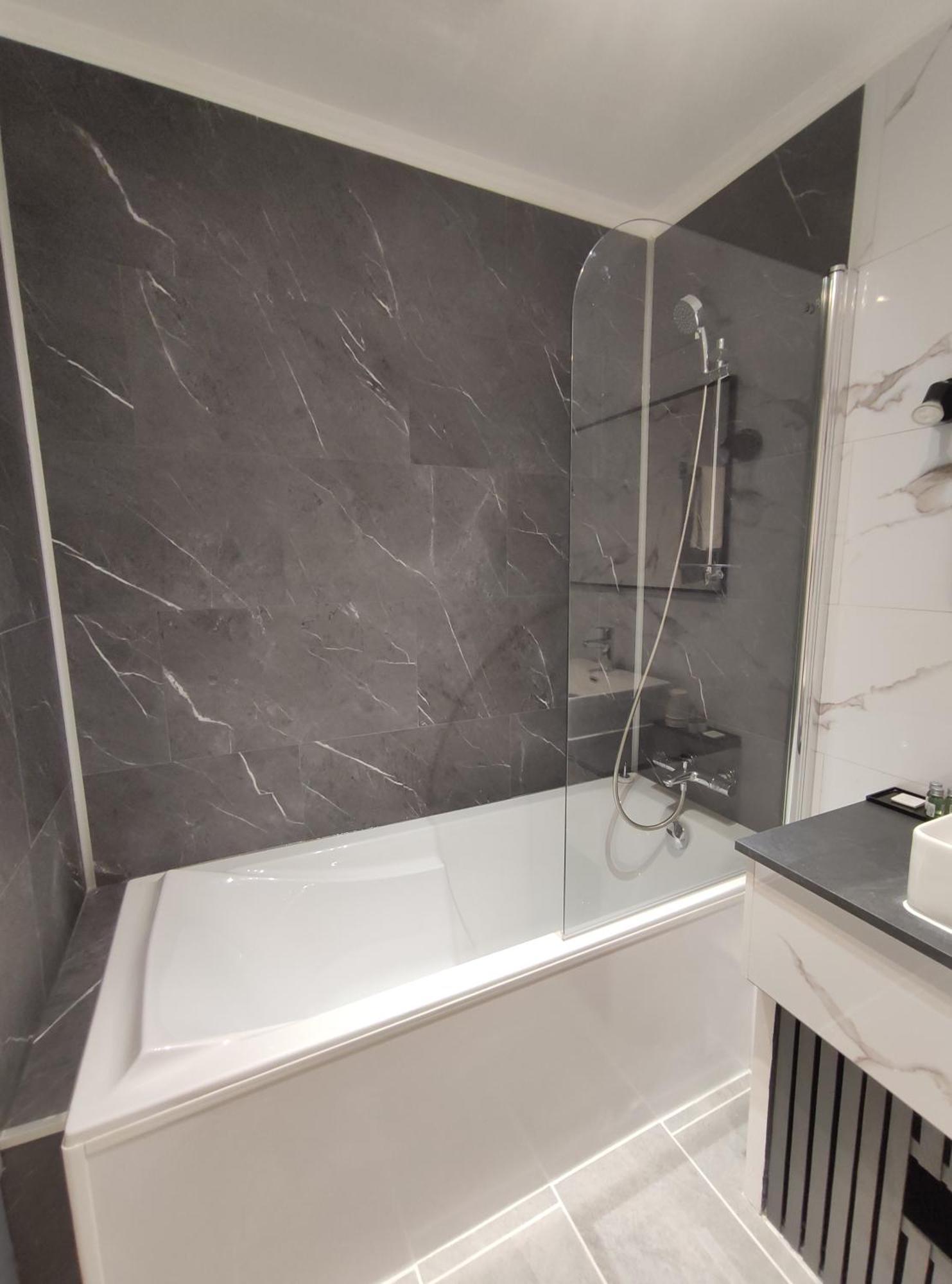 Hotel Le Pavillon Saint-Martin Souillac Esterno foto